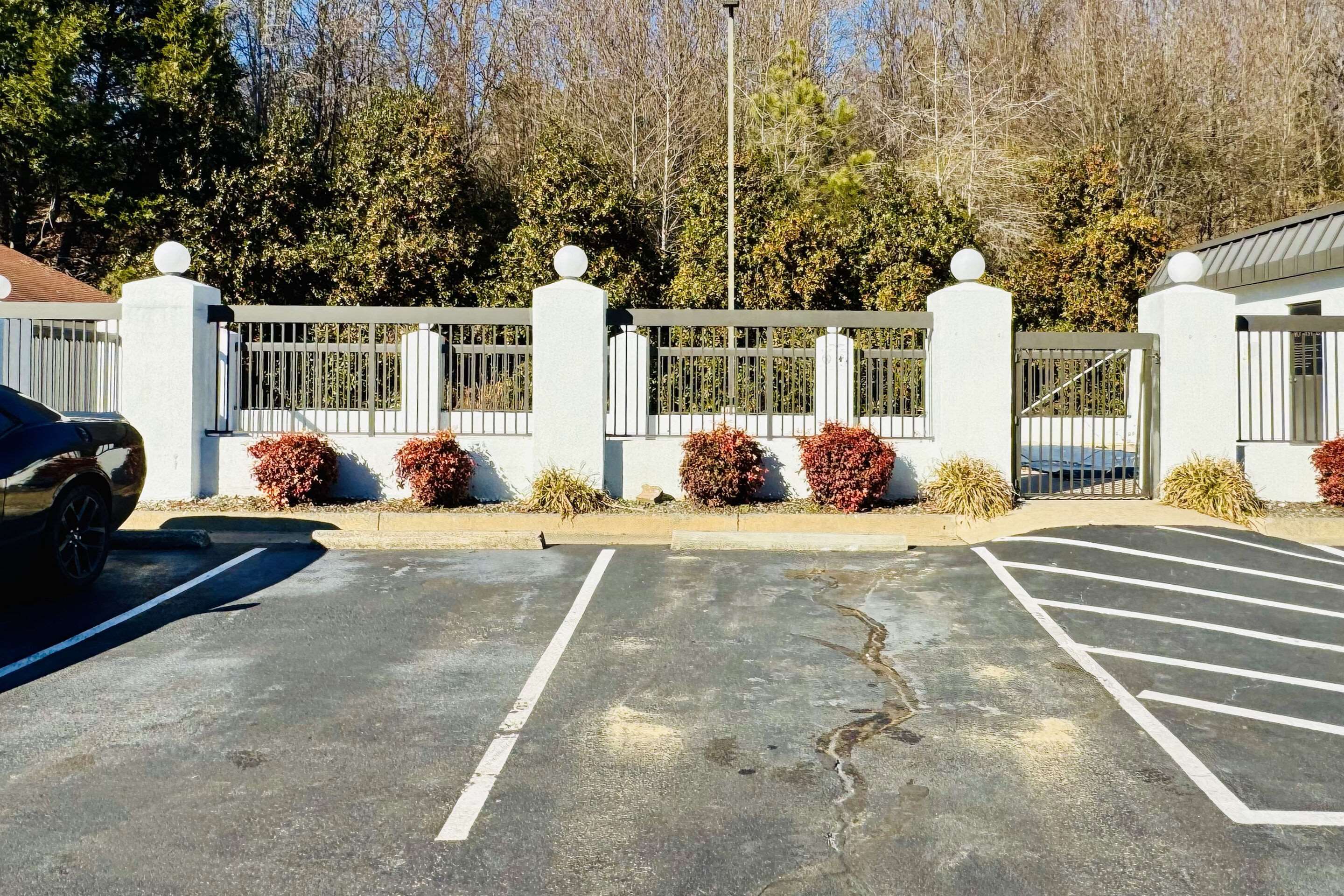parking | Quality Inn