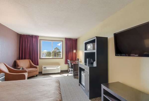  - Clarion Inn Hurley