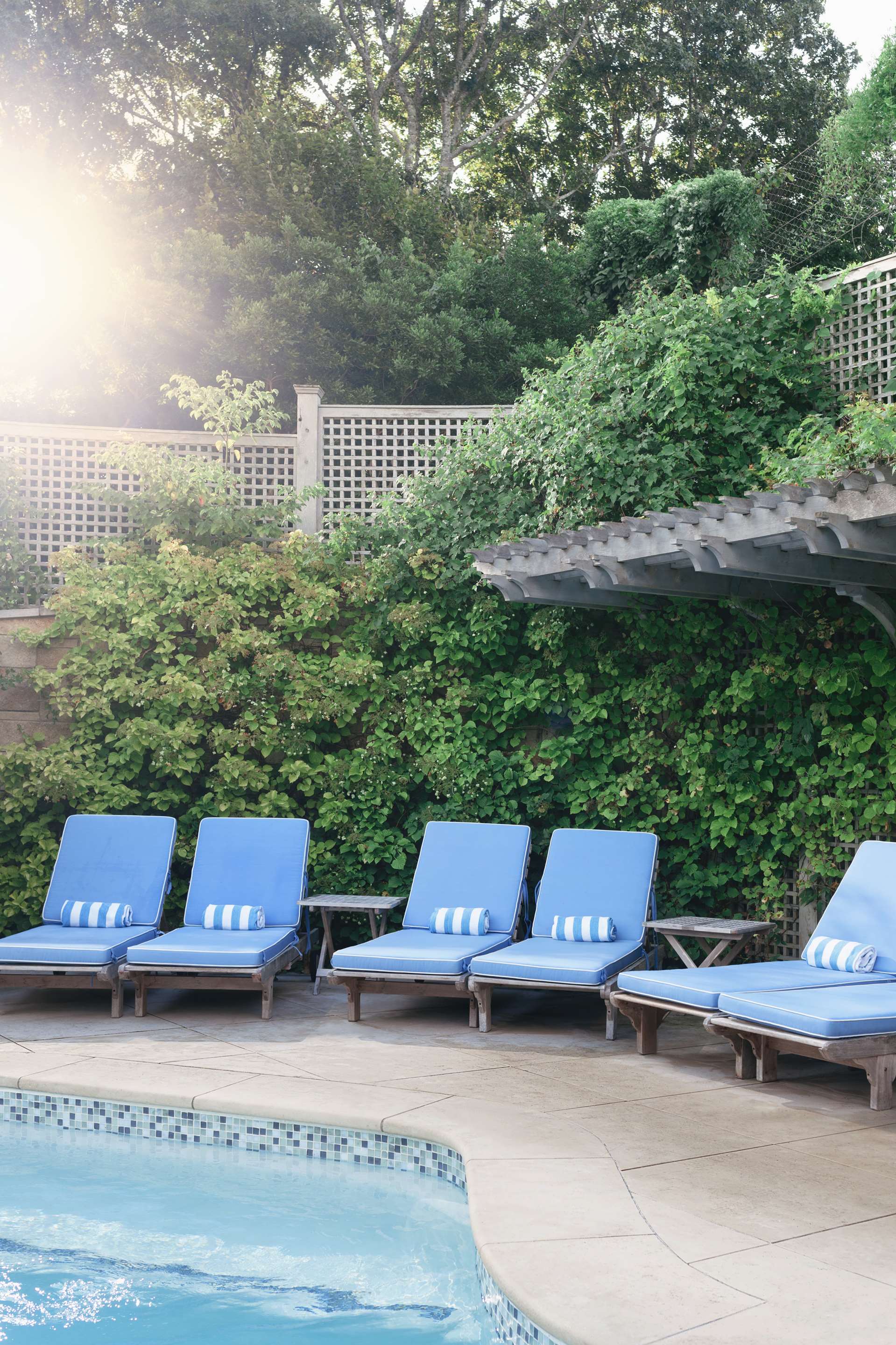 Spa Loungers at pool Final