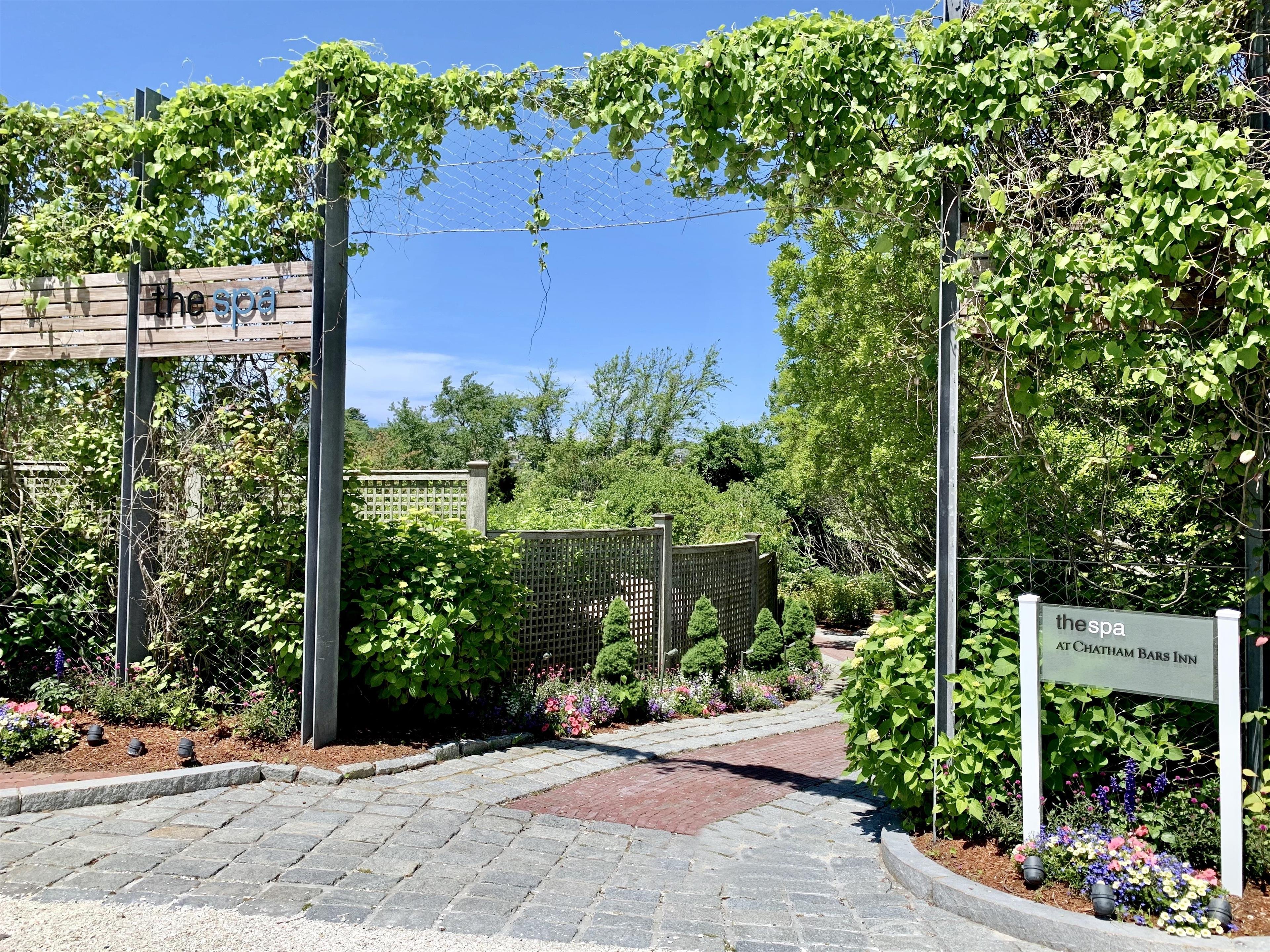 Spa Entrance June | Chatham Bars Inn