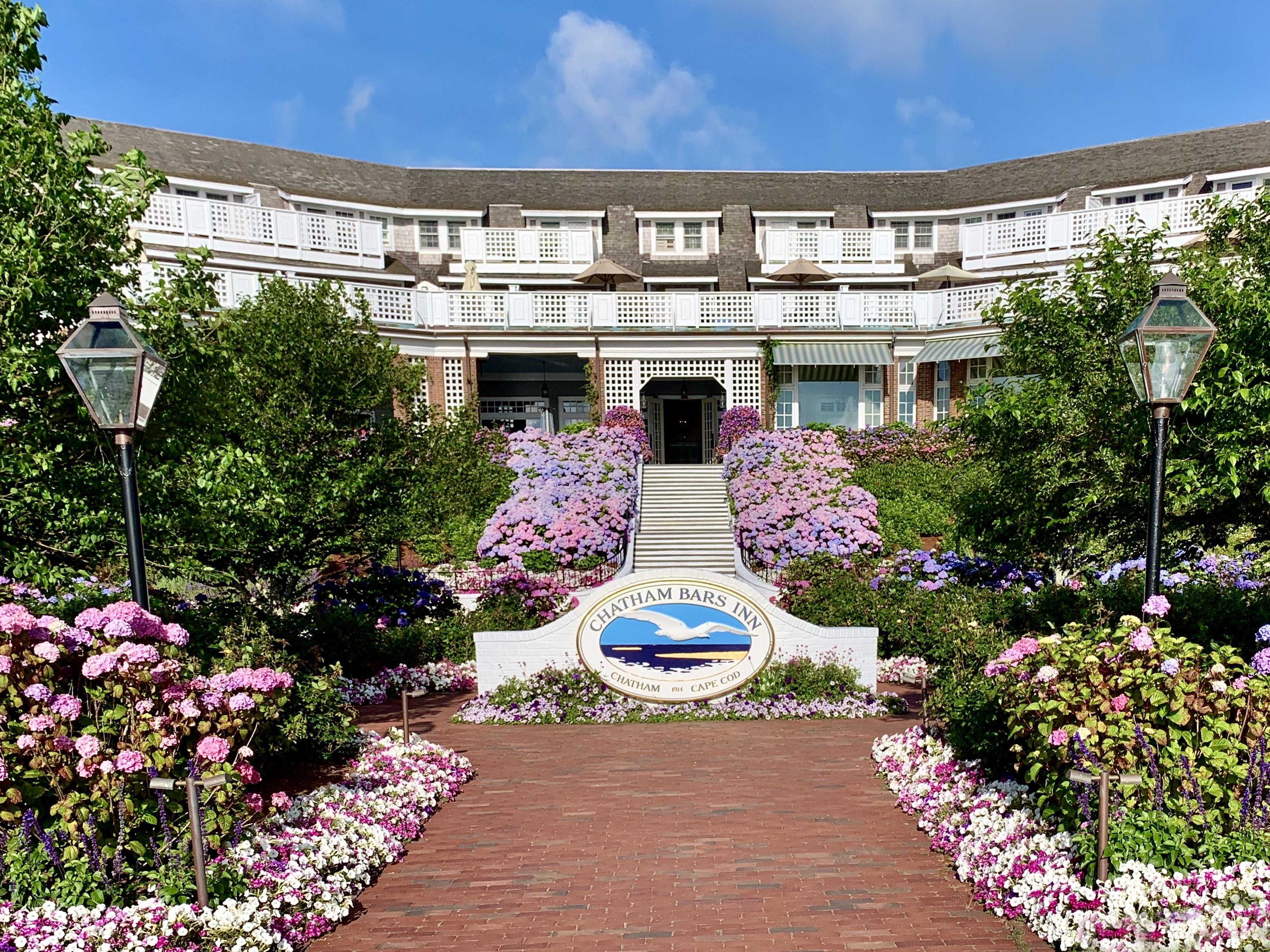 Summer Inn Exterior with Hydrangeas | Chatham Bars Inn
