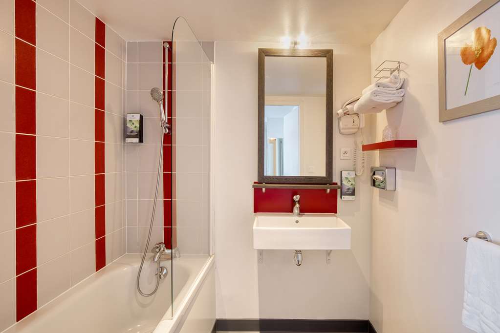 Sure Hotel by Best Western Nantes Saint-Herblain - Tap to explore photos