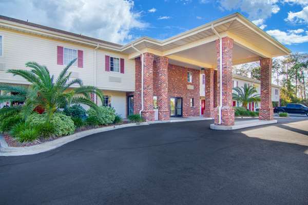 Exterior view - SureStay Hotel by Best Western Airport Brunswick - I-95, Exit 38