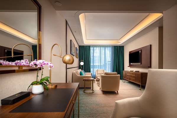 Suite - Blossom Hotel Medical Center Houston