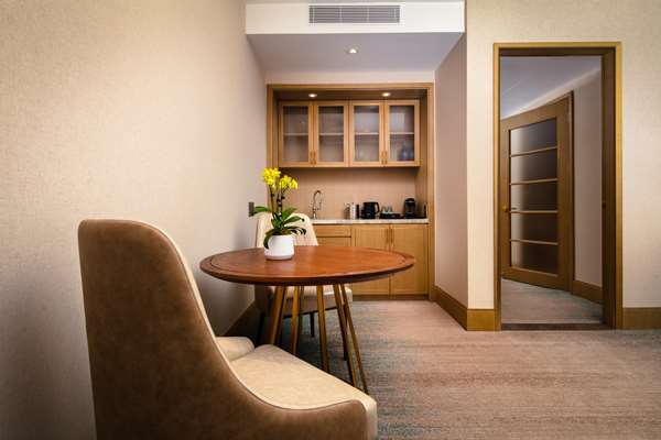 Suite - Blossom Hotel Medical Center Houston