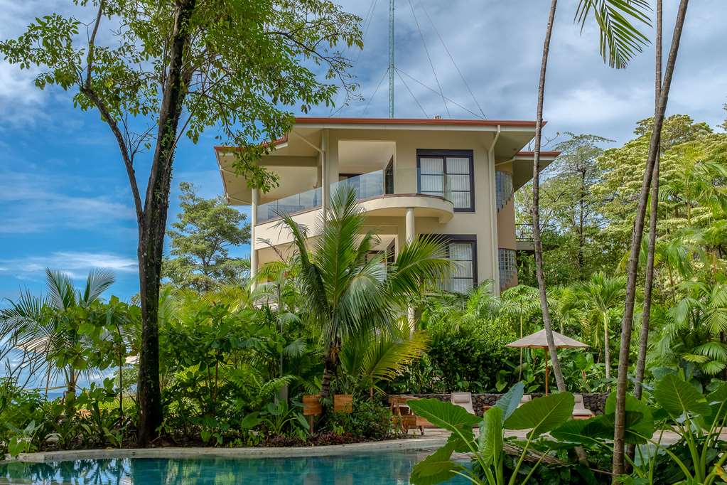 Arenas del Mar Beach and Rainforest