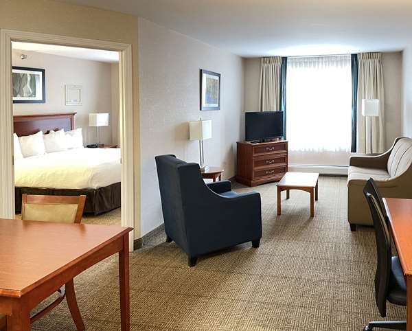 Suite - Smart Suites South Burlington