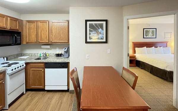 Suite - Smart Suites South Burlington
