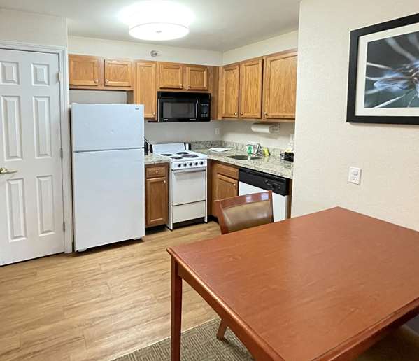 Suite - Smart Suites South Burlington