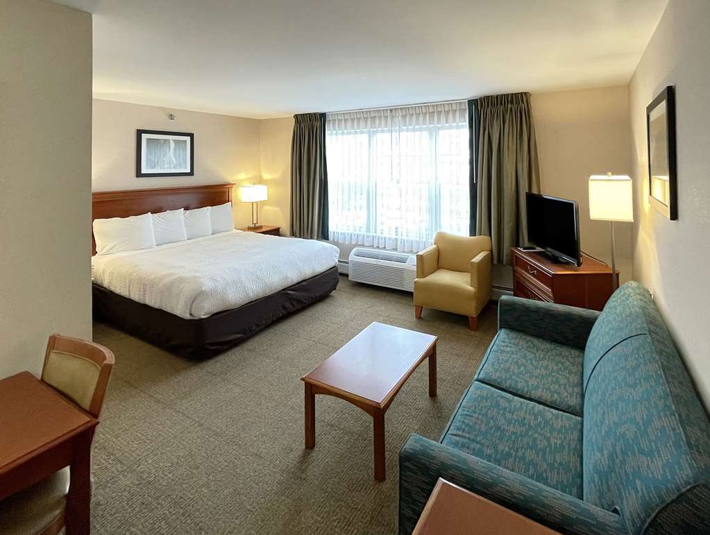 SMART SUITES AN ASCEND COLLECTION H-guestroom-Guest Room,On-Site.jpg