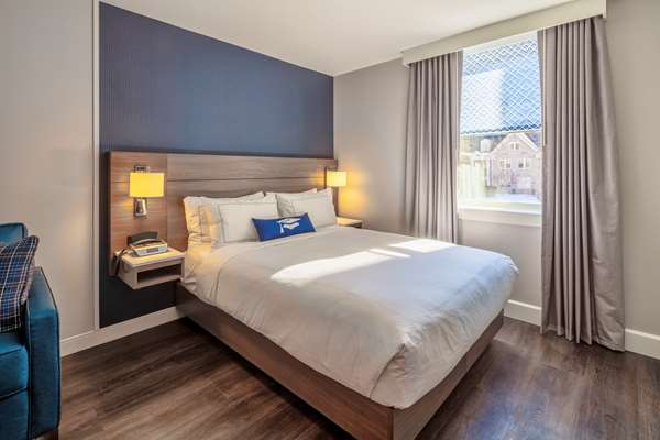  - Scholar State College Hotel