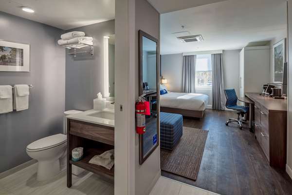  - Scholar State College Hotel