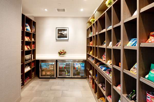 Restaurant - Home2 Suites by Hilton Riverside