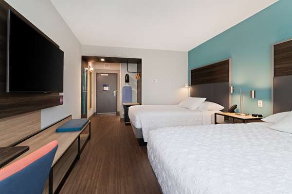  - Tru by Hilton Hotel Bradenton - I-75, Exit 217