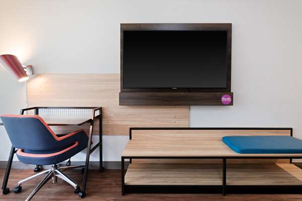  - Tru by Hilton Hotel Bradenton - I-75, Exit 217