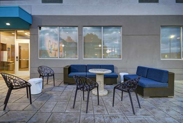 Exterior view - Tru by Hilton Gaylord - I-75, Exit 282