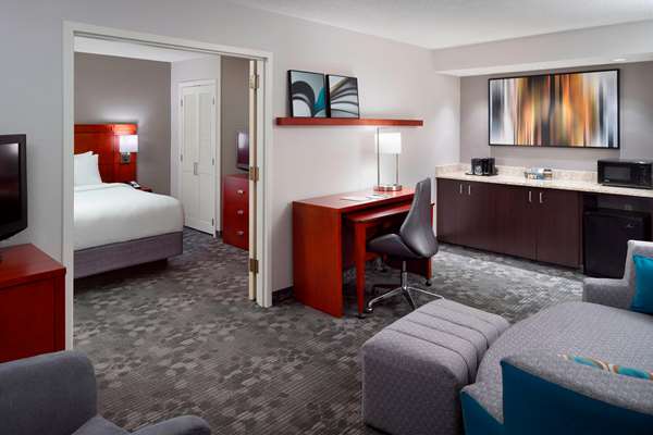Suite - Sonesta Select Hotel Hapeville - I-85, Exit 73