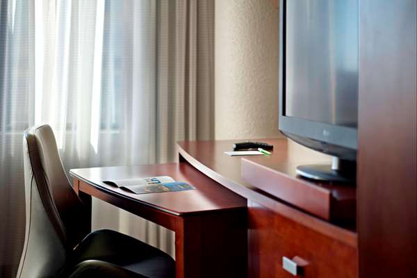  - Sonesta Select Hotel Cumberland Center Atlanta - I-285, Exit 19 & 20