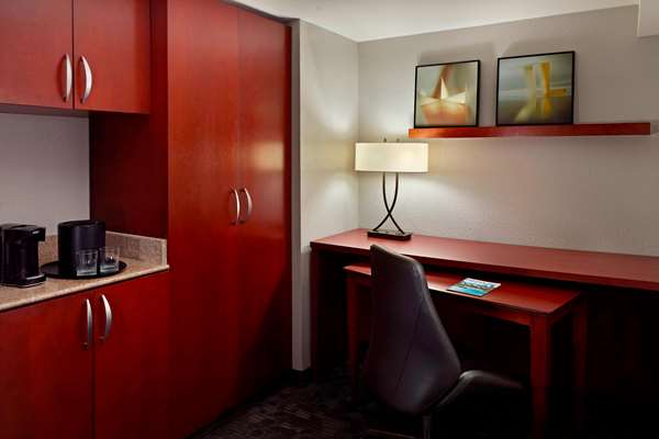  - Sonesta Select Hotel Cumberland Center Atlanta - I-285, Exit 19 & 20