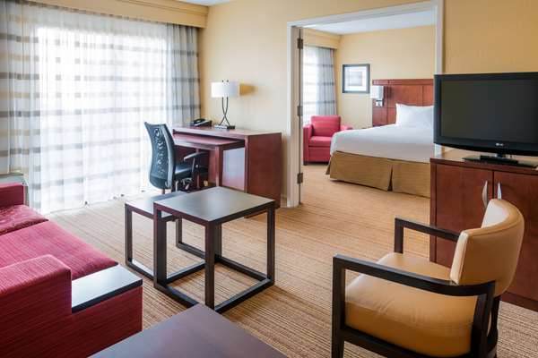 Suite - Sonesta Select Hotel Bettendorf - I-74, Exit 2