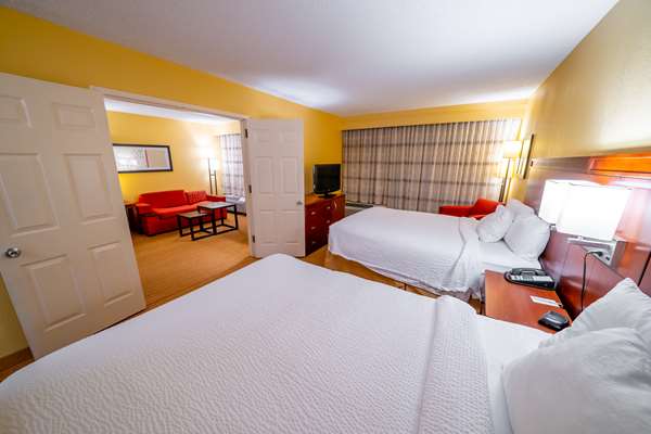 Suite - Sonesta Select Hotel Bettendorf - I-74, Exit 2