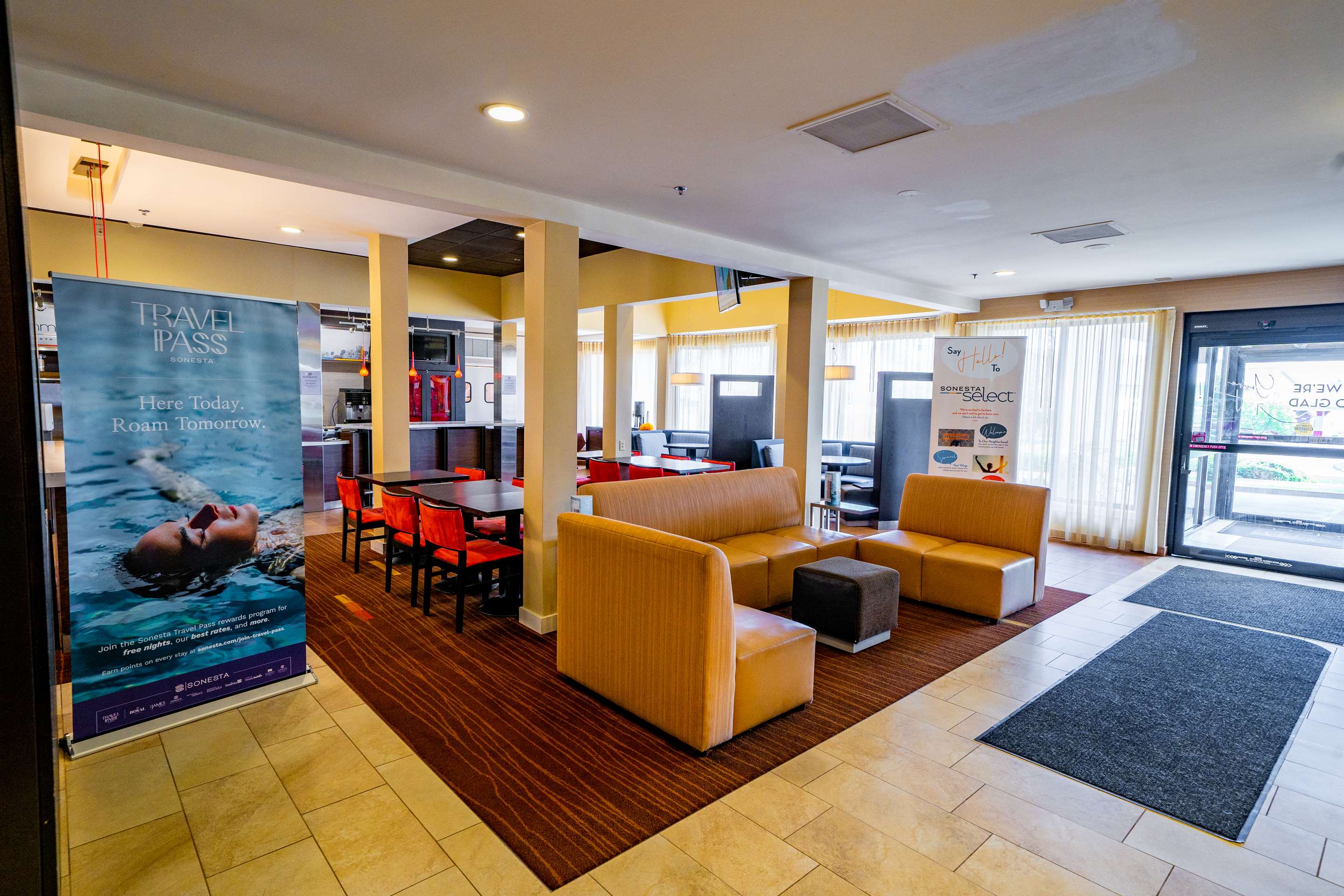 SEL Bettendorf Lobby