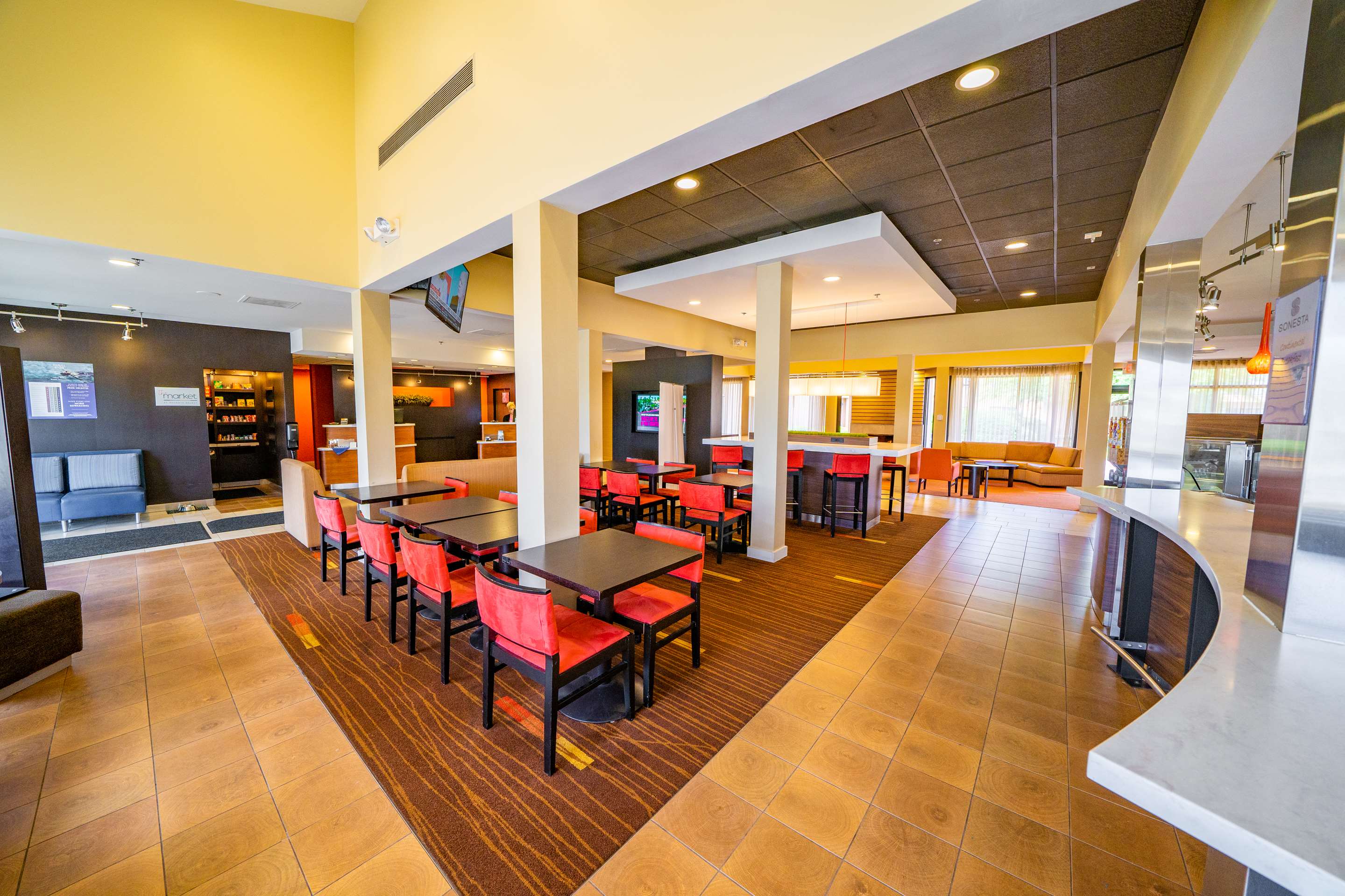 SEL Bettendorf Lobby