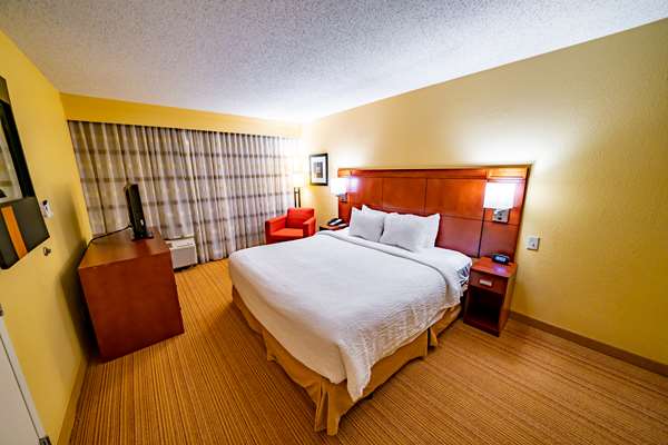 Suite - Sonesta Select Hotel Bettendorf - I-74, Exit 2