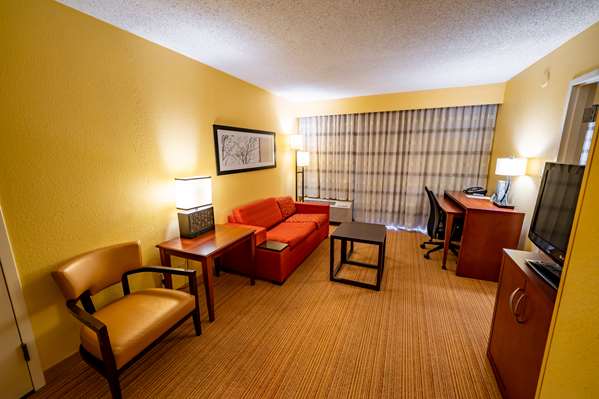 Suite - Sonesta Select Hotel Bettendorf - I-74, Exit 2