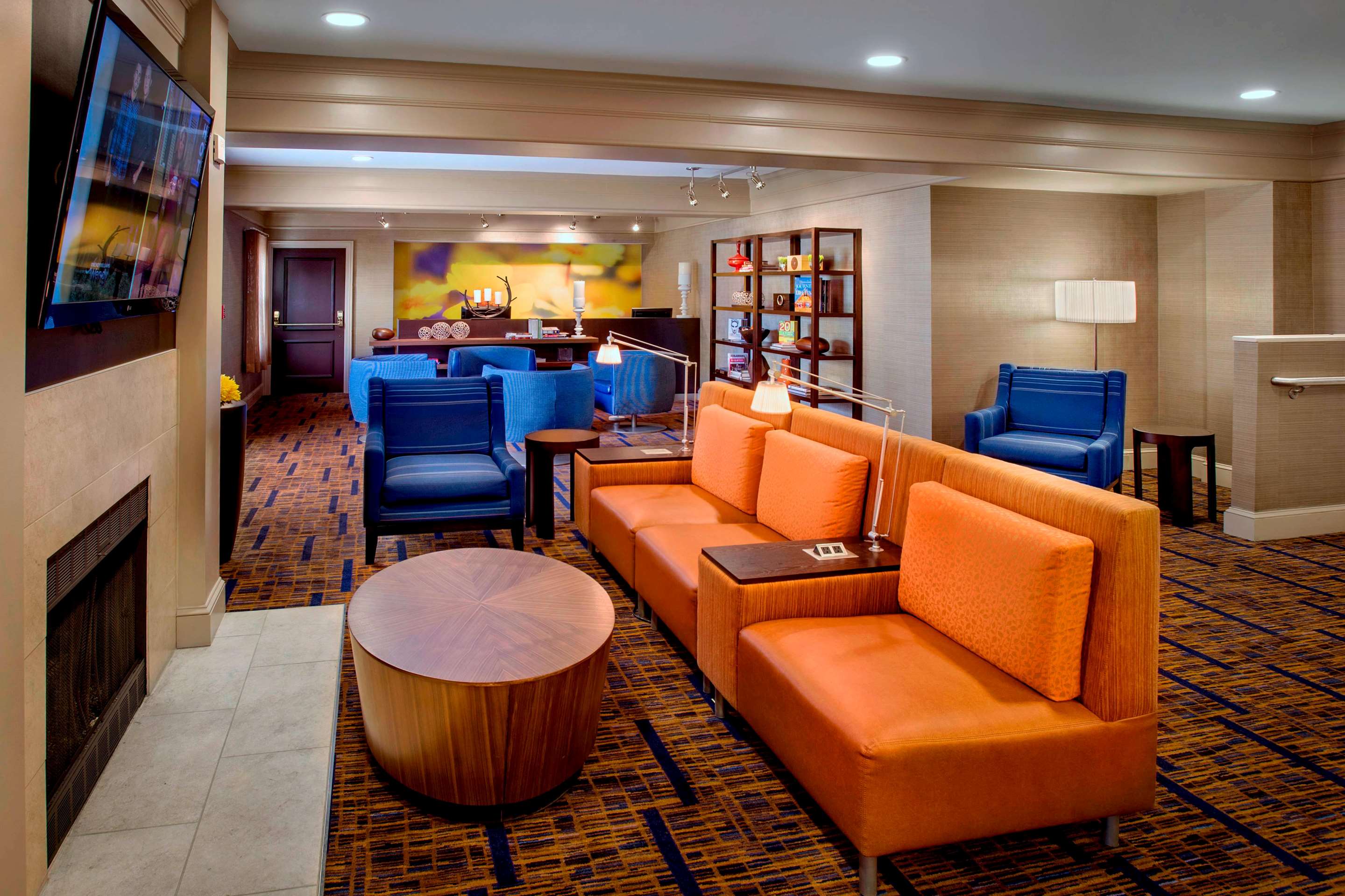 Lobby fireplace | Sonesta Select Boston Danvers