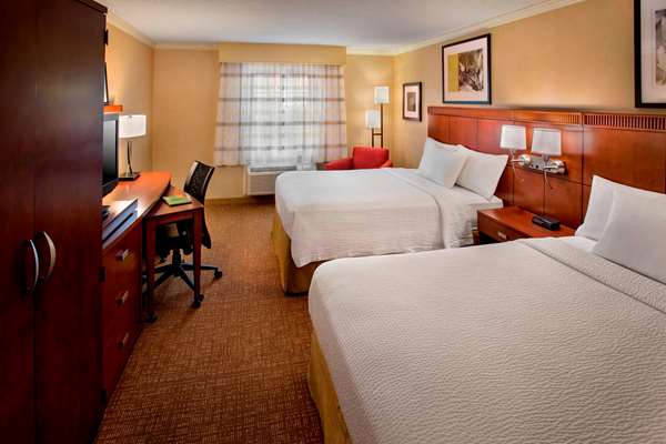  - Sonesta Select Hotel Danvers - I-95, Exit 64