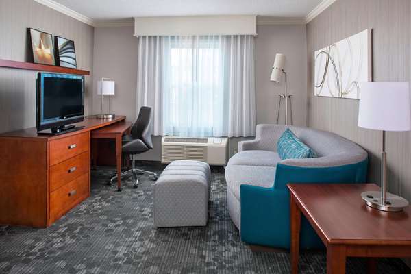 Suite - Sonesta Select Hotel Lowell - I-495, Exit 89