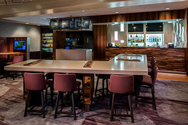 Bar - Sonesta Select Hotel Lowell - I-495, Exit 89