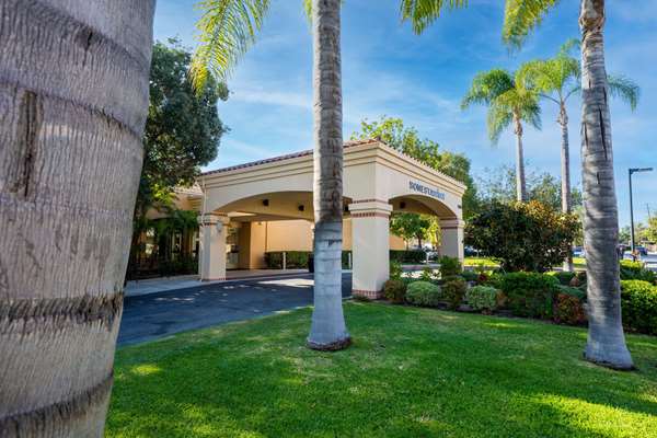 Exterior view - Sonesta Select Hotel Camarillo