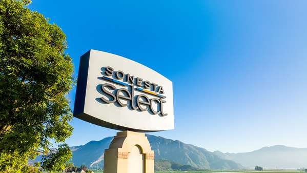 Exterior view - Sonesta Select Hotel Camarillo
