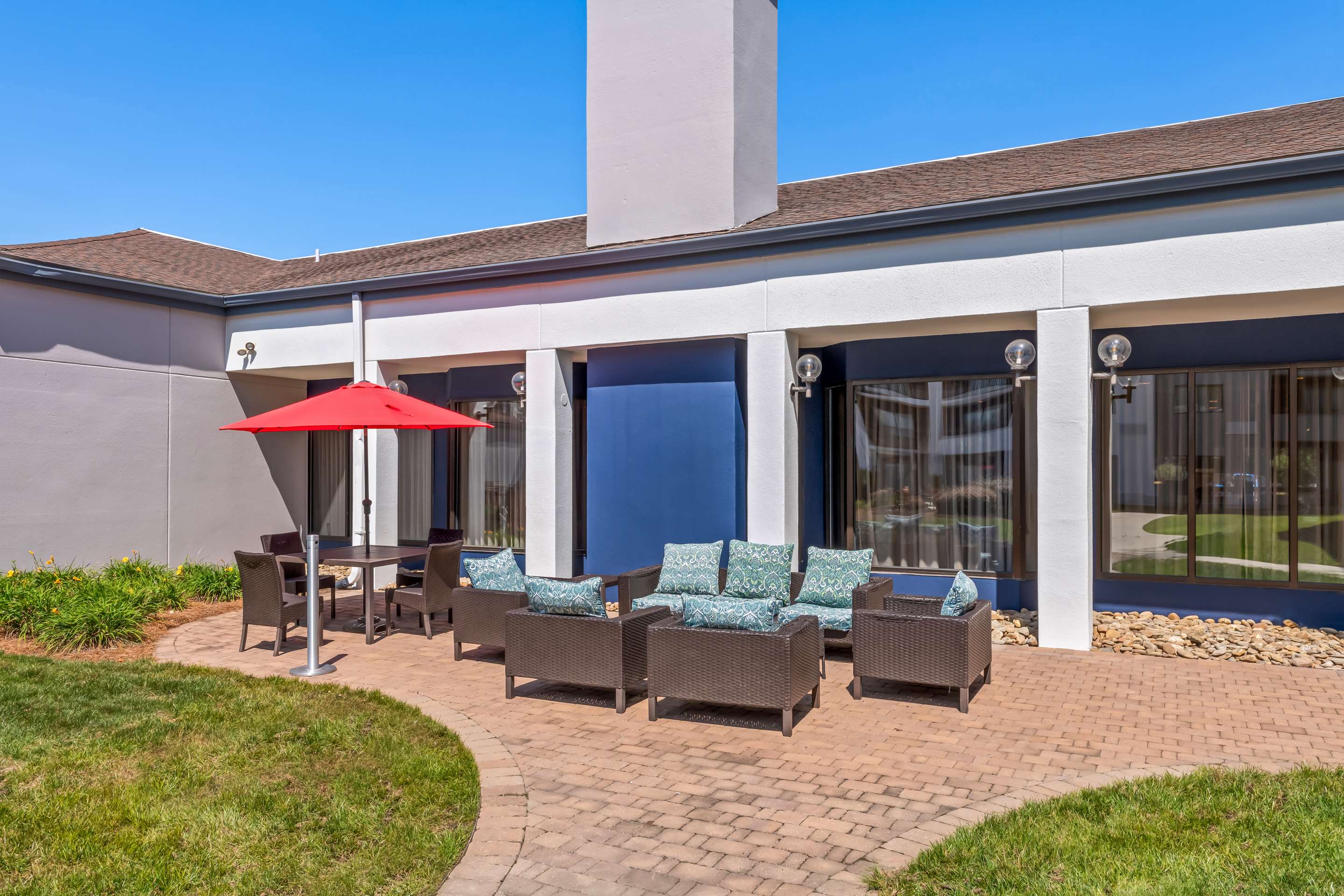 Outdoor Patio 2