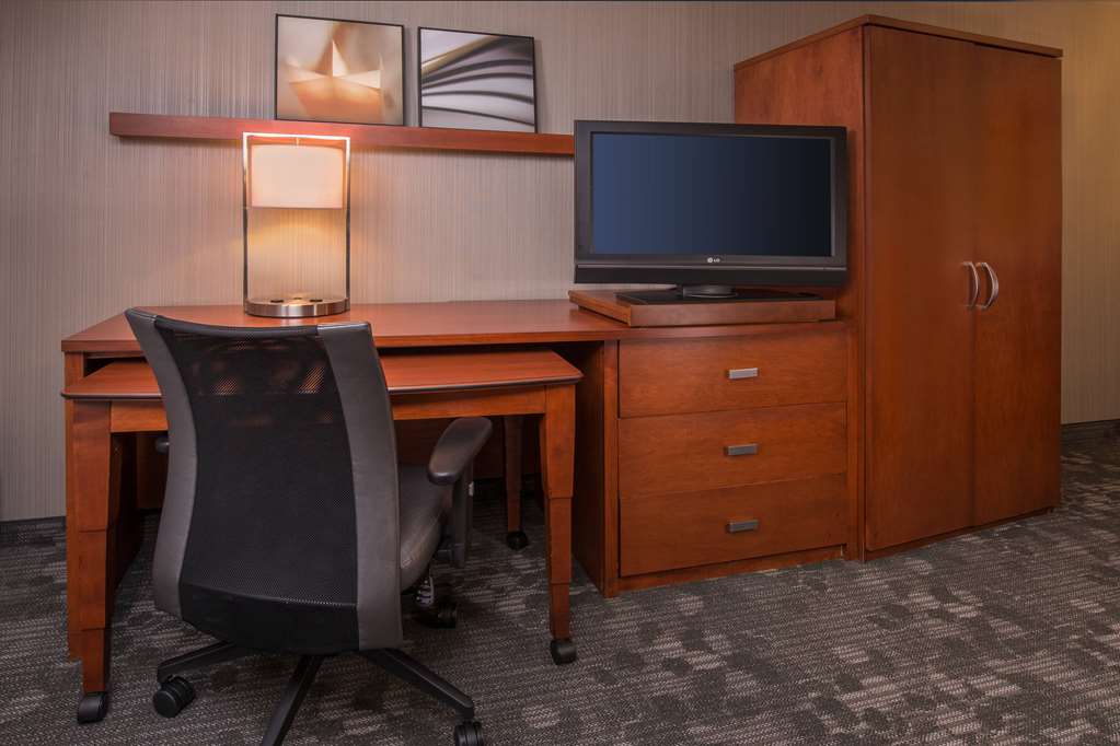 SONESTA SELECT COLUMBIA-guestroom-Guest Room,On-Site.jpg
