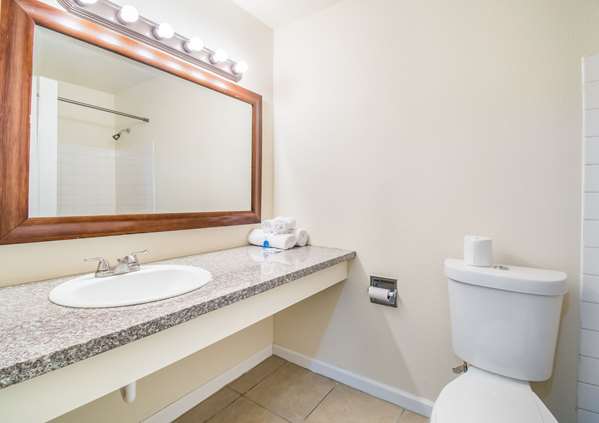  - Rodeway Inn Yakima - I-82, Exit 31