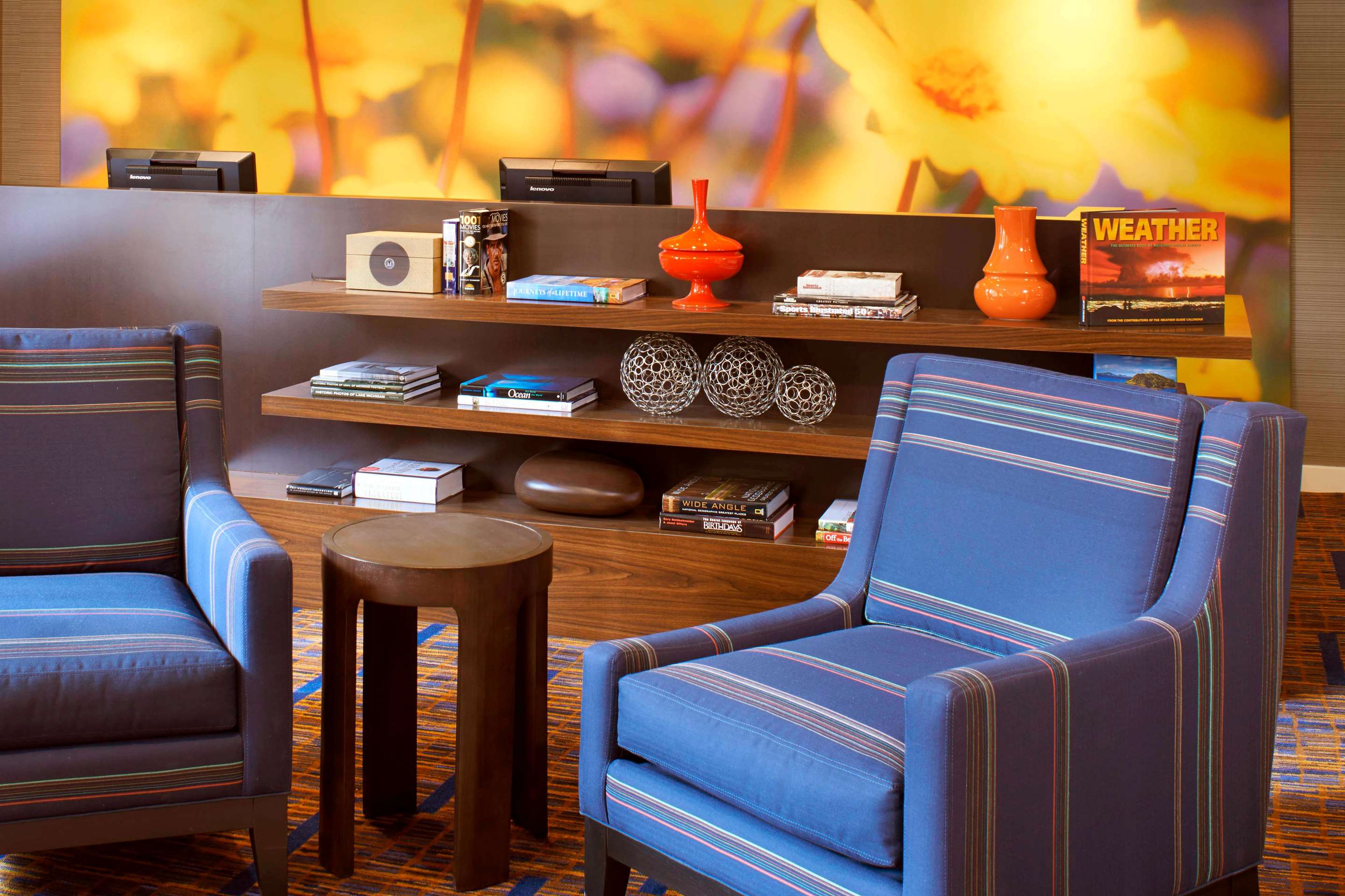 Lobby library | Sonesta Select Detroit Auburn Hills