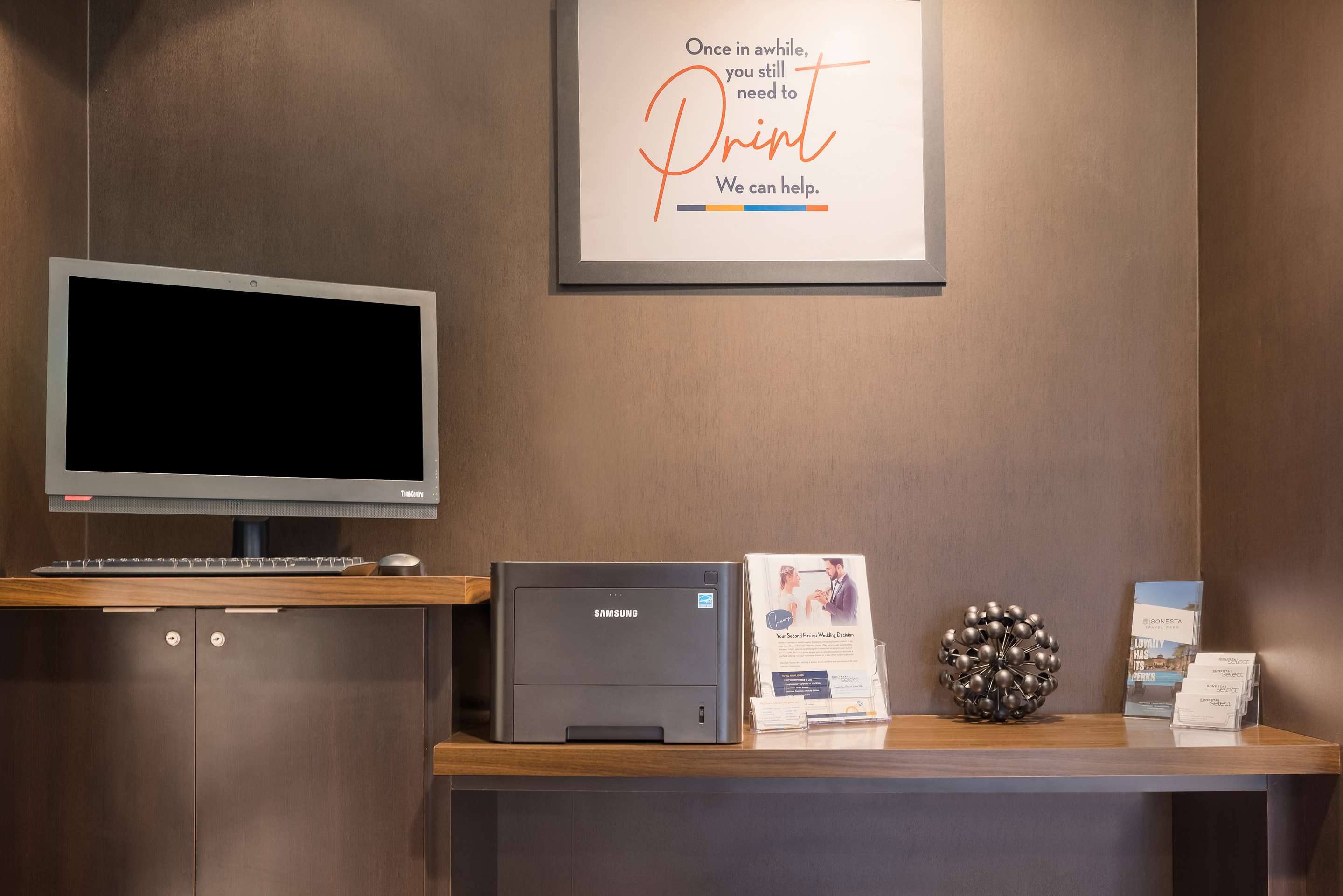 Lobby Print Station | Sonesta Select Detroit Auburn Hills