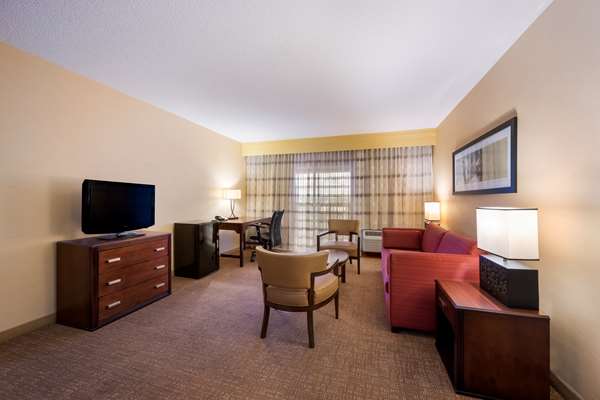 Suite - Sonesta Select Hotel Novi - I-96, Exit 162