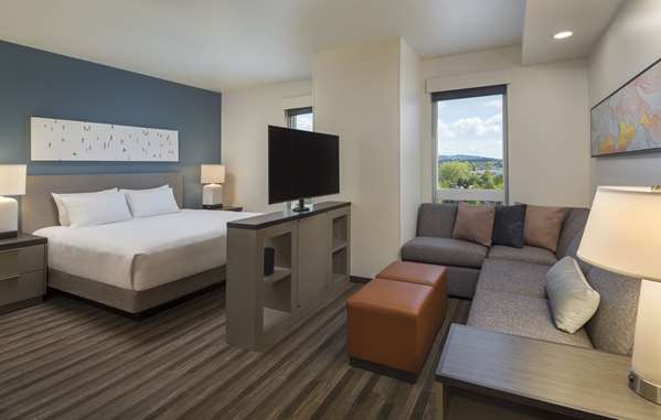 Suite - Hyatt House Hotel Beaverton