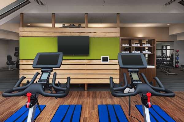 Fitness/ Exercise Room - Sonesta Select Hotel Whippany