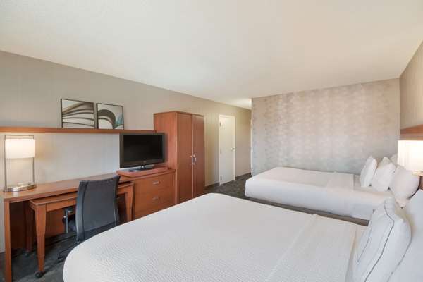  - Sonesta Select Hotel Fountain Valley - I-405, Exit 14