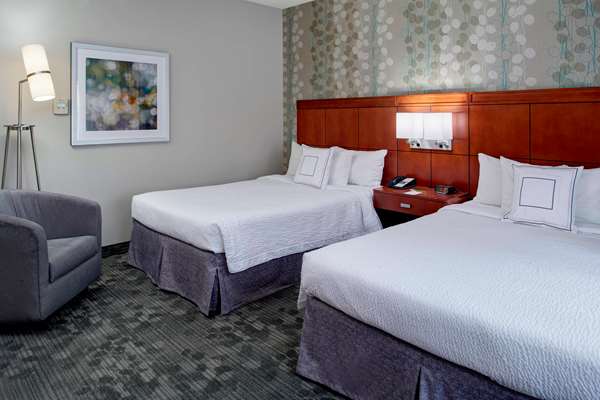 Suite - Sonesta Select Hotel Airport Kansas City - I-29, Exit 10