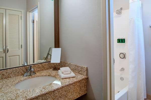 Suite - Sonesta Select Hotel Airport Kansas City - I-29, Exit 10