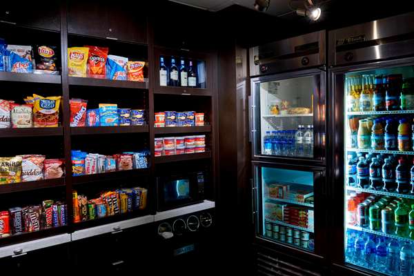  - Sonesta Select Hotel Airport Kansas City - I-29, Exit 10