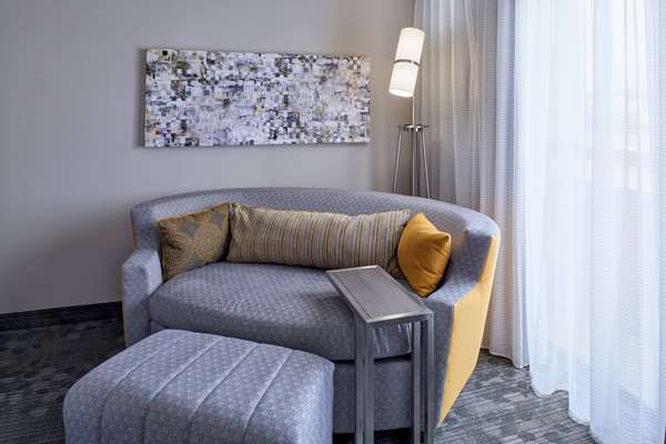  - Sonesta Select Hotel Indianapolis