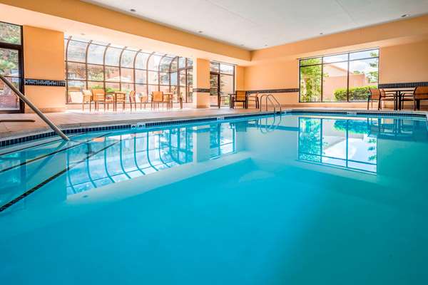 Pool - Sonesta Select Hotel South Overland Park Kansas City