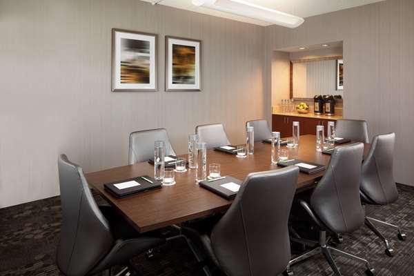  - Sonesta Select Hotel Laguna Hills - I-5, Exit 92